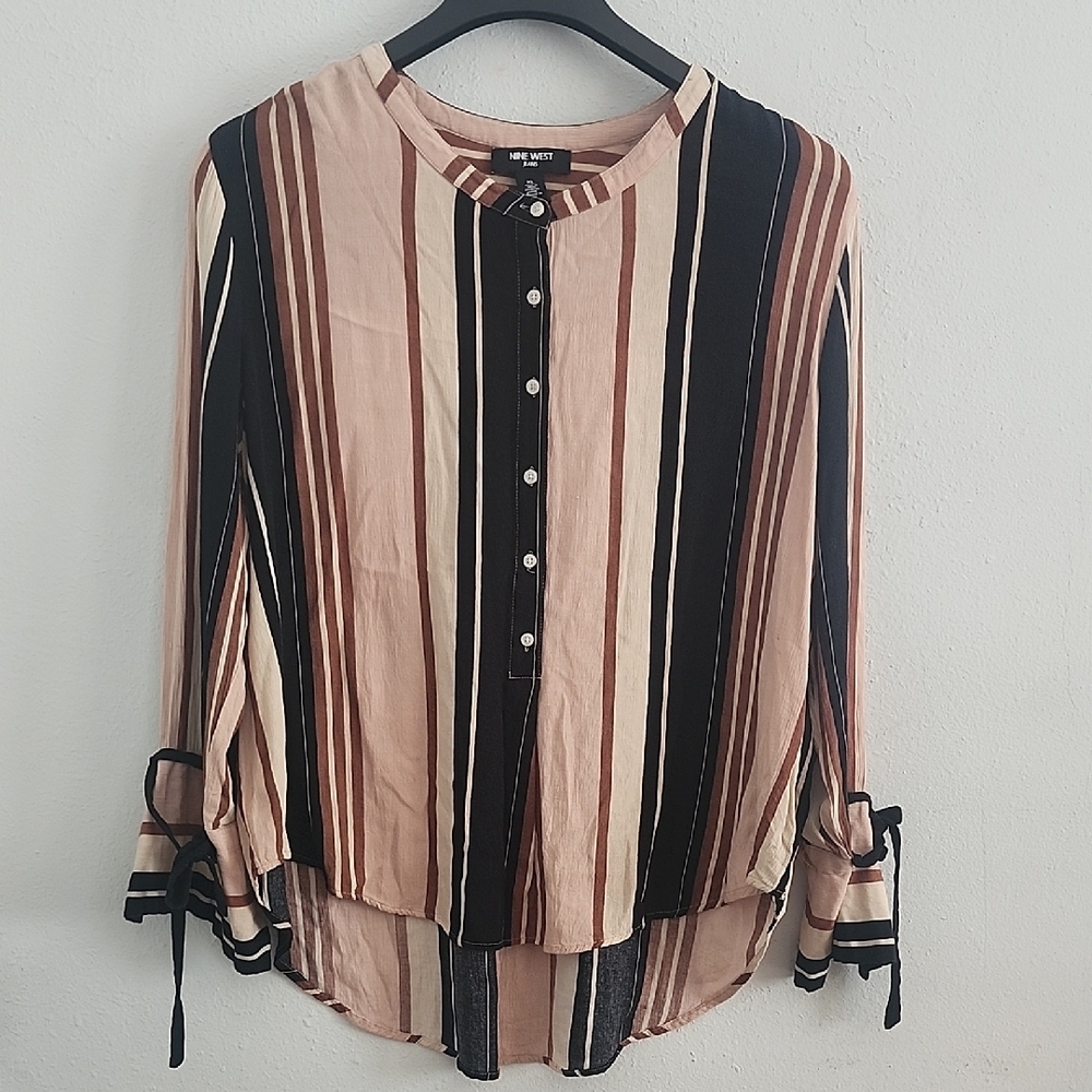 Nine West Black and Tan Boxy Blouse with Mandarin Collar